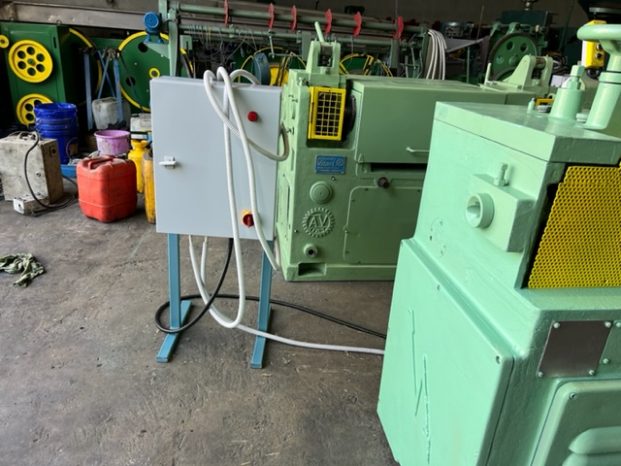 
								Straightening and cutting machine/ VITARI VR 12 full									