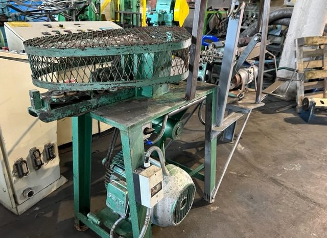 
								Weaving looms/Crimping machine full									