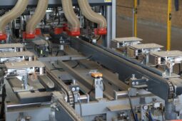 
										Pallet Production Line full									