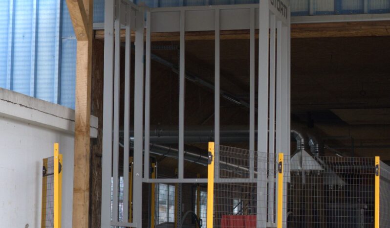 
								Pallet Production Line full									