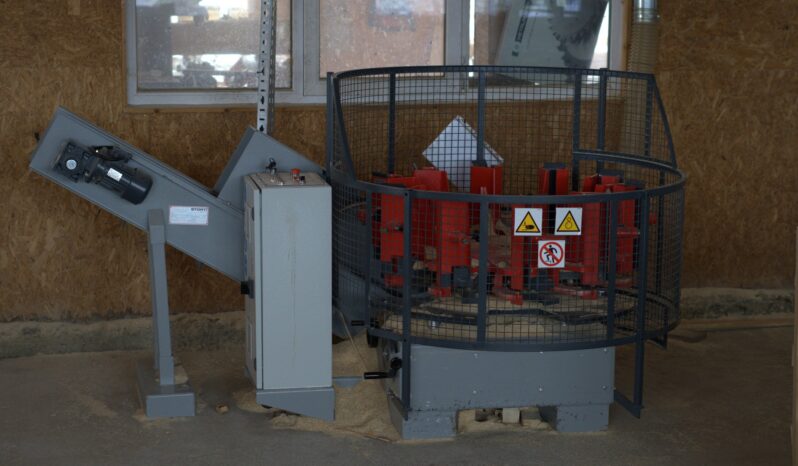 
								Pallet Production Line full									